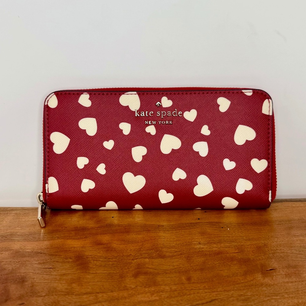 Kate Spade New York Staci Heart Large Continental Wallet Red White Zip Around